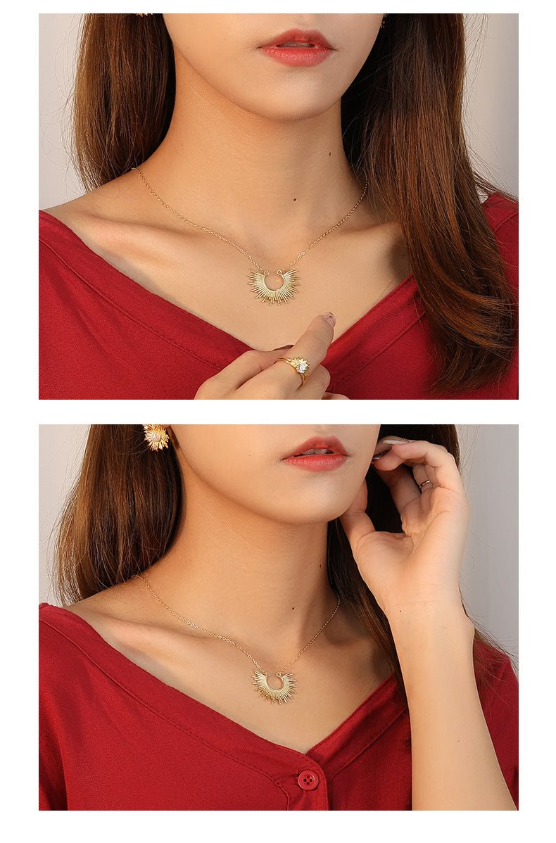Lujayn Clavicle Necklace