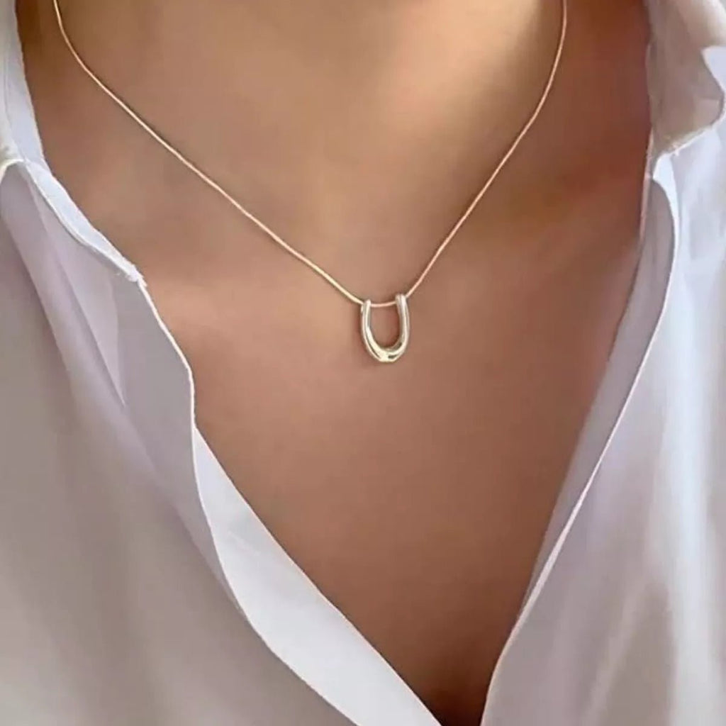 Argenta Pendant Necklace