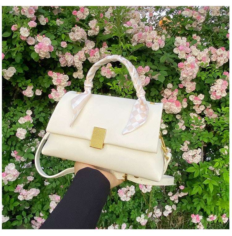 Simple Elegant Commuter Handbag