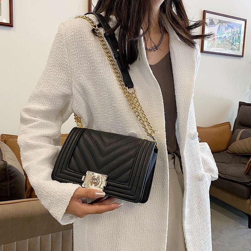 Modern structured messenger handbag with diamond chain strap ideal for parties and stylish daily outfits